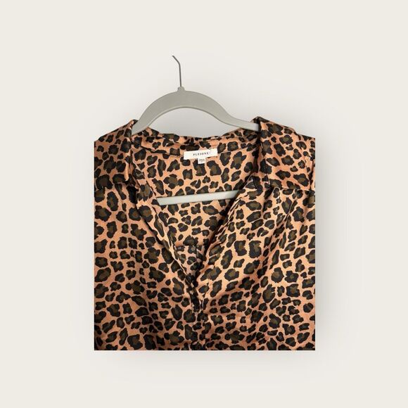 Anthropologie Pleione Cheetah Print Button Front Top Size Large - Picture 3 of 6